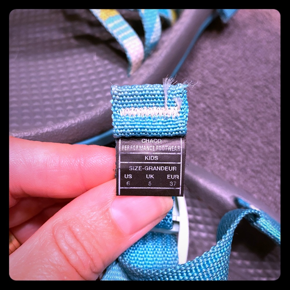 Kids Chacos size 6